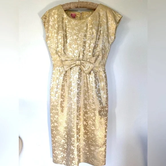 Vintage 50s Gold Lamé Cocktail Dress - Label is size 10 - Picture 2 of 11